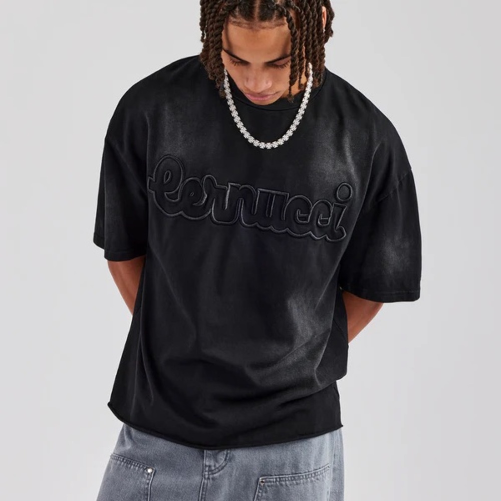 Cernucci BOXY WASHED EMBROIDERED T-SHIRT - BLACK Size Medium